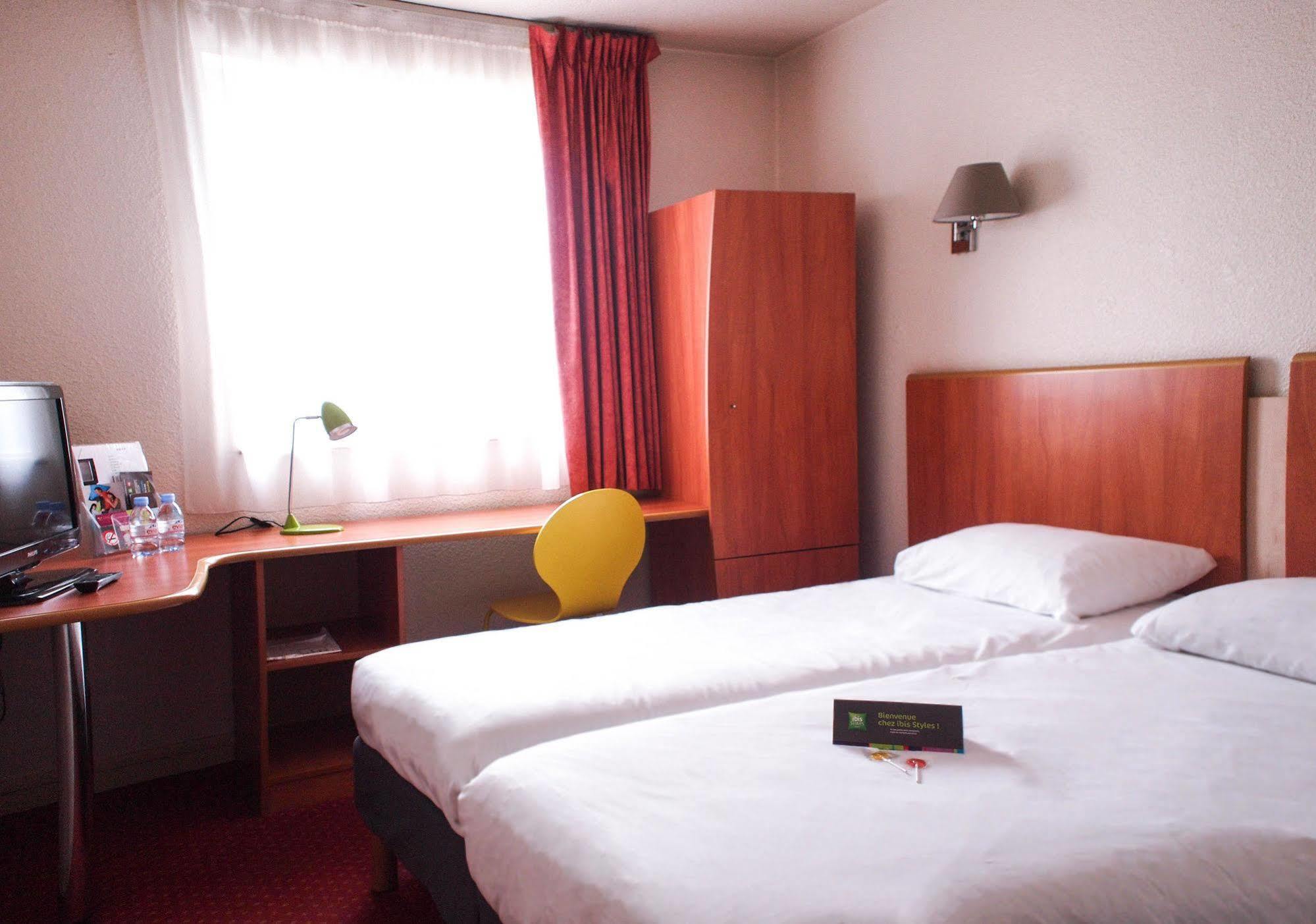 Ibis Styles Le Mans Gare Sud Otel Dış mekan fotoğraf